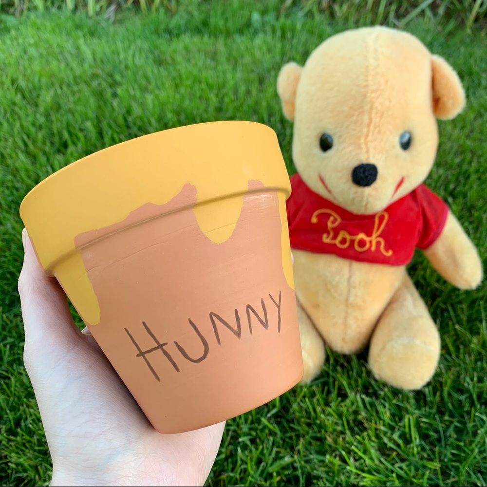 🍯 NEW Honey Hand Painted “Winnie The Pooh” Pot